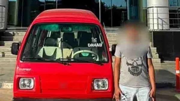 تعريض حياة الآخرين للخطر: مالك فيديو السيارة على الطريق السياحي يواجه هذه العقوبة