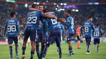 باتشوكا يحقق انتصارًا كبيرًا على مونتيري بثلاثة أهداف في أول مواجهة لدوري المكسيك