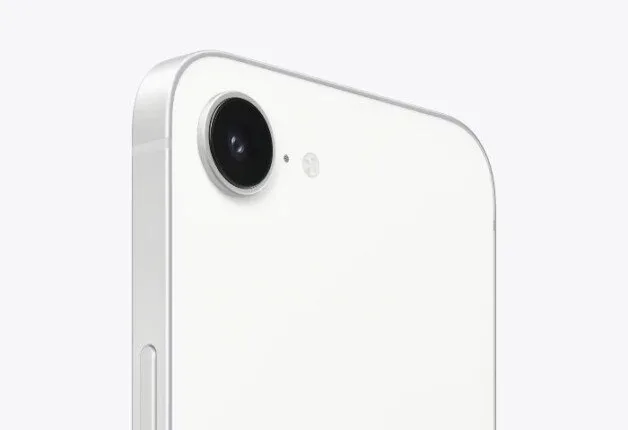 «آبل» تخطط لإطلاق هاتف اقتصادي يحمل اسم «iPhone 17e» في عام 2026