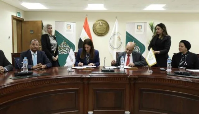 البنك الأهلي المصري يبرم اتفاقية تعاون مع وزارة التعليم البنك الأهلي المصري يبرم اتفاقية تعاون مع وزارة التعليم