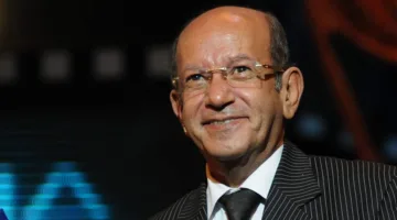 إدخال الممثل المصري لطفي لبيب إلى المستشفى وفرض حظر تام على الزيارات.