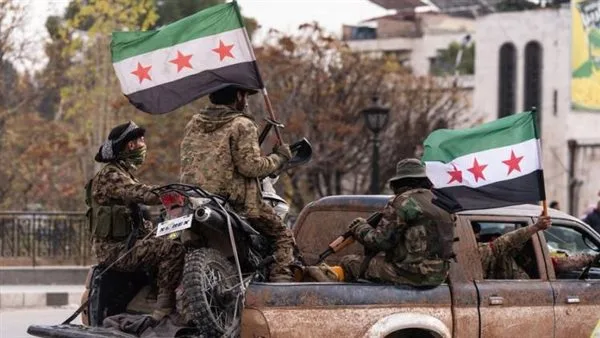 الجيش السوري يوزع قواته في السويداء لدعم الأمن والسلام الجيش السوري يوزع قواته في السويداء لدعم الأمن والسلام