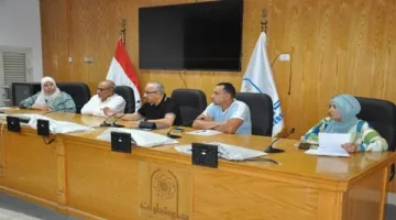 جامعة حلوان تعهد بإدارة حفلات التخرج لشركتها لتعزيز الخدمات التعليمية