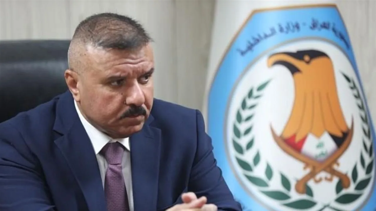 استعداداً للذكرى الأربعين، الشمري يصل إلى طهران للمشاركة في اجتماع ثلاثي مع وزيري خارجية إيران وباكستان. استعداداً للذكرى الأربعين، الشمري يصل إلى طهران للمشاركة في اجتماع ثلاثي مع وزيري خارجية إيران وباكستان.