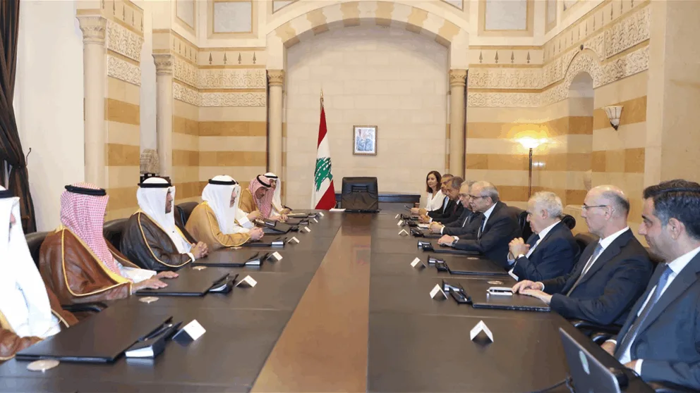 لبنان والكويت يجرون محادثات في السراي