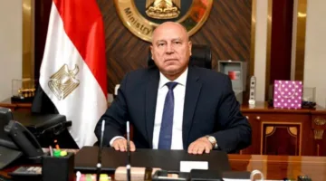 تعديل مسمى كامل الوزير الوظيفي يثير الجدل.. ما دلالاته؟