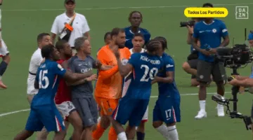مدرب باريس سان جيرمان معرض للإيقاف بعد مواجهة مع لاعب تشيلسي