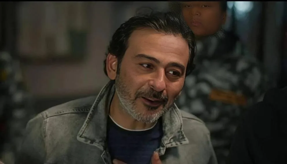 أحمد عزمي: دوري في “حرب الجبالي” يحمل رسالة كبيرة.. وتحدي ركوب الدراجة النارية كان الأصعب أثناء التصوير.. مقابلة أحمد عزمي: دوري في “حرب الجبالي” يحمل رسالة كبيرة.. وتحدي ركوب الدراجة النارية كان الأصعب أثناء التصوير.. مقابلة