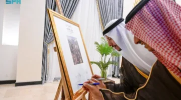 سعود بن نهار يجتمع بوزير السياحة لبدء فعاليات صيف الطائف 2025