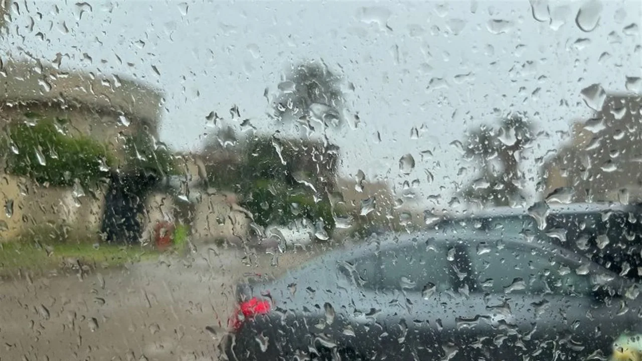 أمطار في مناطق متعددة شمالاً وجنوباً أمطار في مناطق متعددة شمالاً وجنوباً