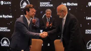 وزير السياحة يبرم اتفاقيات استراتيجية مع غرفة المنشآت الفندقية وشركتي “Lobster Ink” و”Sommet Education” الدوليتين