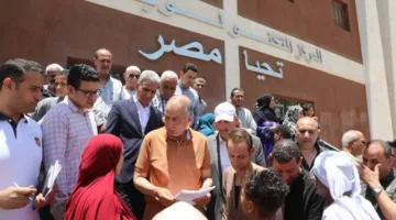 محافظ المنيا يستعرض مشاريع تنمية الريف ويشدد على: قري الصعيد تتحول إلى نماذج مثالية.