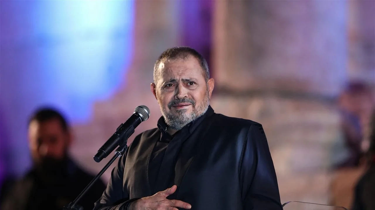 جورج وسوف يتعرض لموقف حرج واندلاع حريق على المسرح جورج وسوف يتعرض لموقف حرج واندلاع حريق على المسرح