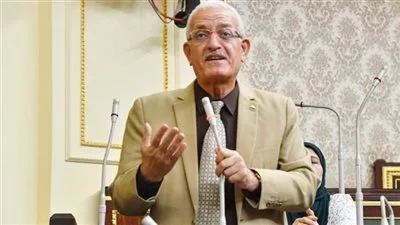 النائب عاطف المغاوري ينبه الناخبين من الانجرار وراء نائب الخدمات النائب عاطف المغاوري ينبه الناخبين من الانجرار وراء نائب الخدمات