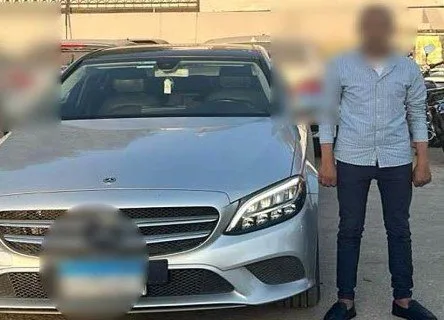 لإختصار المسافة.. ضبط سائقي سيارات سلكوا الاتجاه المعاكس على الطريق الأوسطي لإختصار المسافة.. ضبط سائقي سيارات سلكوا الاتجاه المعاكس على الطريق الأوسطي