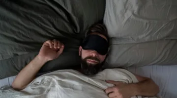 النوم المفرط قد يكون مؤشرًا خطيرًا.. اكتشف تأثيراته السلبية على صحتك