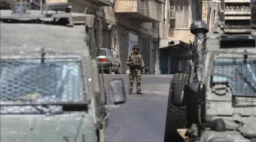 الجيش الإسرائيلي يقتل فلسطينياً بتهمة محاولة تنفيذ هجوم قرب مستوطنة في شمال الضفة الغربية المحتلة.
