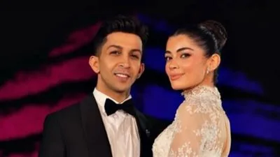 تحفة فنية.. ليلى زاهر تساند زوجها هشام جمال وتروج لأغنية “مستنيك” لحسين الجسمي تحفة فنية.. ليلى زاهر تساند زوجها هشام جمال وتروج لأغنية “مستنيك” لحسين الجسمي