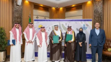 أمين المنطقة الشرقية يوقع اتفاقية لإنشاء دوار ونصب جمالي في المدخل الجنوبي لمدينة بقيق