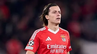 رسمياً: ريال مدريد يتعاقد مع ألفارو كاريراس حتى عام 2031 مقابل 50 مليون يورو رسمياً: ريال مدريد يتعاقد مع ألفارو كاريراس حتى عام 2031 مقابل 50 مليون يورو