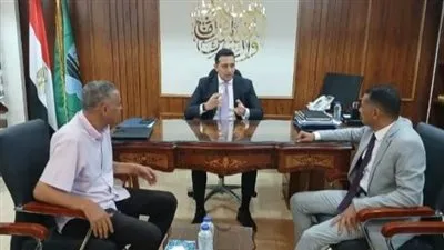 نائب محافظ الفيوم يتباحث مع مدير المنطقة ورئيس الحكام حول التحضيرات للموسم الجديد نائب محافظ الفيوم يتباحث مع مدير المنطقة ورئيس الحكام حول التحضيرات للموسم الجديد