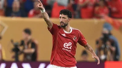 وسام أبو علي يتحدى الأهلي ويعيد المطالبة بالانتقال خلال لقائه مع يوسف (خاص) وسام أبو علي يتحدى الأهلي ويعيد المطالبة بالانتقال خلال لقائه مع يوسف (خاص)