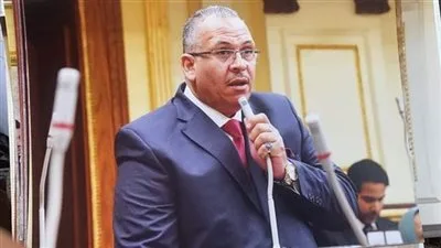 النائب رفعت شكيب: يتم دراسة زيادة رواتب الأطباء الجدد وحديثي التخرج حالياً النائب رفعت شكيب: يتم دراسة زيادة رواتب الأطباء الجدد وحديثي التخرج حالياً