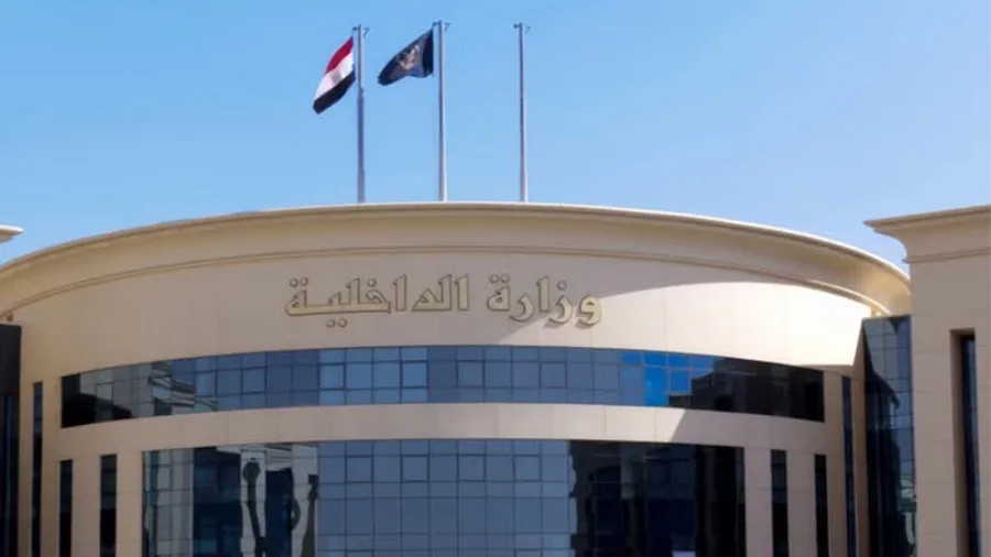 إلقاء القبض على شخصين في الدقهلية للاعتداء بالضرب على ثلاث نساء بسبب نزاعات مالية. إلقاء القبض على شخصين في الدقهلية للاعتداء بالضرب على ثلاث نساء بسبب نزاعات مالية.