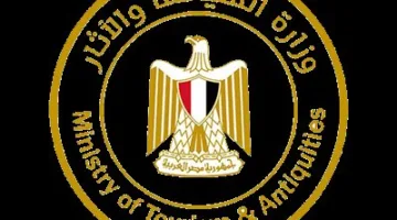 خارج حدود المنطقة الأثرية بالكامل.. السياحة تنفي تنفيذ «لودر» لأعمال حفر قرب الأهرامات.