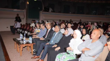 “أبنائي” و”شك مشروع”.. إقبال واسع من طلاب جامعة دمنهور على فعاليات ملتقى حور للفنون