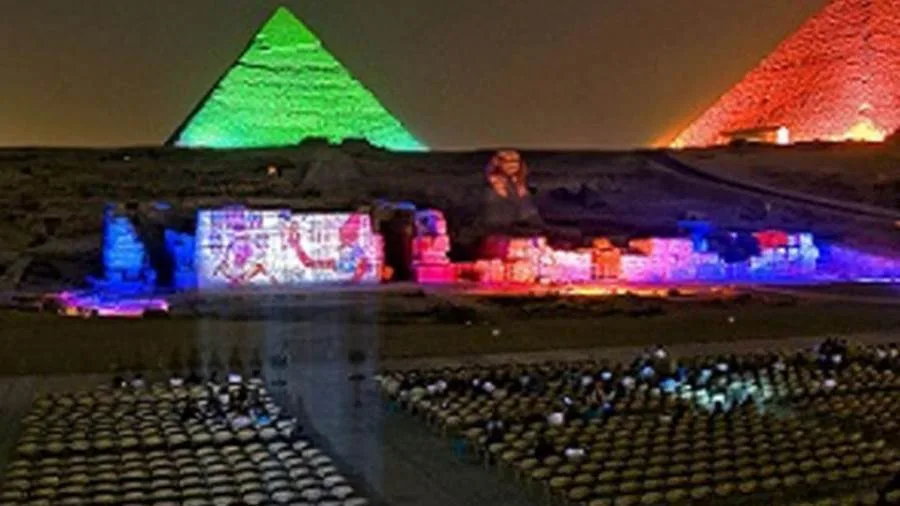 ردًا على ما يتم تداوله على مواقع التواصل الاجتماعي بشأن فيديو يُظهر أعمال حفر حول منطقة الأهرامات التاريخية ردًا على ما يتم تداوله على مواقع التواصل الاجتماعي بشأن فيديو يُظهر أعمال حفر حول منطقة الأهرامات التاريخية