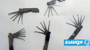 ضبط أدوات فك الأقفال المباعة عبر الإنترنت في ليبيا