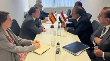 وزير الخارجية يثني على العلاقات القوية مع إسبانيا