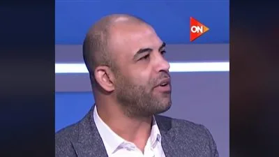 السيد حمدي: وليد أزارو يتفوق على وسام أبو علي، والأهلي لا يتوقف على أي لاعب. السيد حمدي: وليد أزارو يتفوق على وسام أبو علي، والأهلي لا يتوقف على أي لاعب.