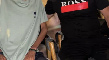 ظهور جديد لمؤمن زكريا في مراسي بصحبة حسام حسن