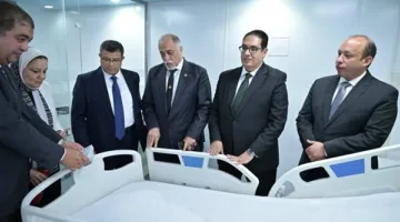 رئيس جامعة القاهرة ي inaugurates تحديث وحدة “الغسيل البريتوني” في مستشفى أبو الريش.