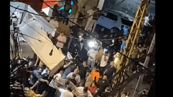 ليلًا: انفجار قنبلة يجرح أربعة شبان (فيديو) ليلًا: انفجار قنبلة يجرح أربعة شبان (فيديو)