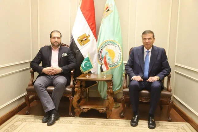 وزير الزراعة يناقش مع نظيره الباكستاني في إقليم بنجاب سبل تعزيز التعاون في المجال الزراعي وزير الزراعة يناقش مع نظيره الباكستاني في إقليم بنجاب سبل تعزيز التعاون في المجال الزراعي