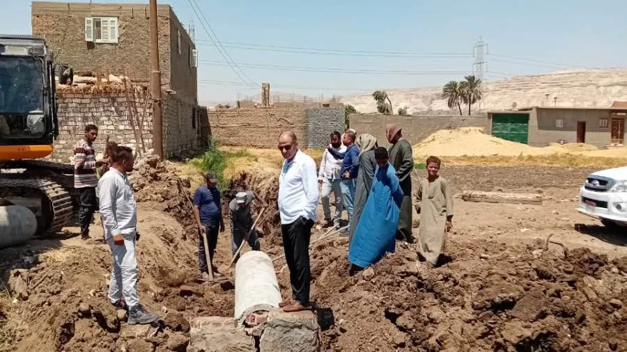 محافظ أسيوط: بدء مشروع تحسين الطرق بتكلفة 60 مليون جنيه في إطار خطة تطوير البنية التحتية