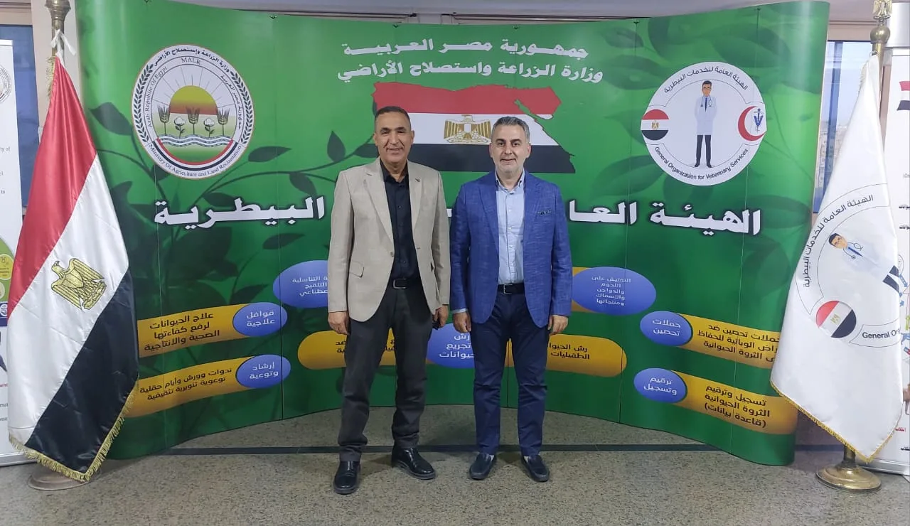 الخدمات البيطرية ووزارة الثروة الحيوانية اللبنانية توقعان اتفاقية لتصدير الأبقار الحية من لبنان. الخدمات البيطرية ووزارة الثروة الحيوانية اللبنانية توقعان اتفاقية لتصدير الأبقار الحية من لبنان.
