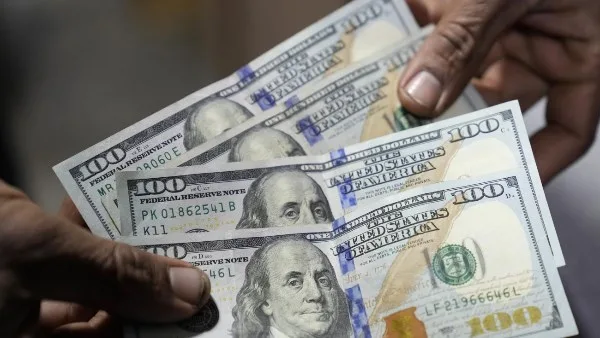 الداخلية تتصدى لقضايا الاتجار بالعملة بقيمة 4 ملايين جنيه الداخلية تتصدى لقضايا الاتجار بالعملة بقيمة 4 ملايين جنيه
