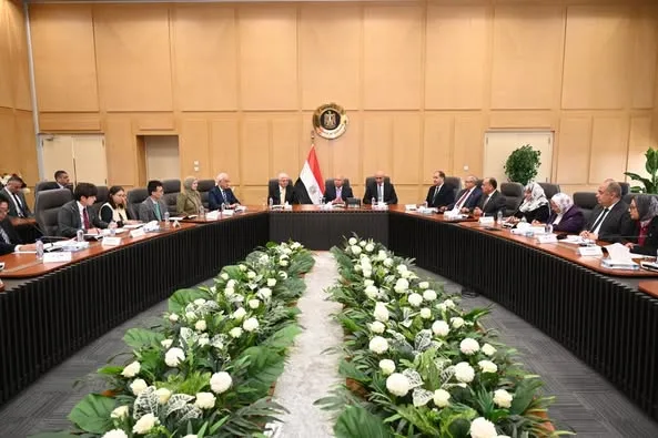 توقيع اتفاقية تعاون لاستقبال طلاب معهد “الكوزن” في مركز “الكفاية الإنتاجية”