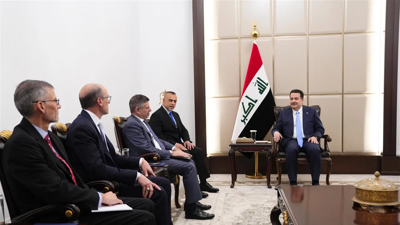 رئيس الوزراء يبرز أهمية تعزيز استثمارات الغاز المصاحب لدى شركة نفط أمريكية رئيس الوزراء يبرز أهمية تعزيز استثمارات الغاز المصاحب لدى شركة نفط أمريكية