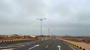 بلدية ظفار تُنفّذ مشاريع لإنشاء طرق داخلية بتكلفة تفوق 36 مليون ريال عُماني.