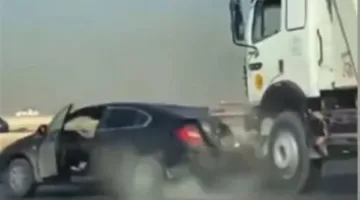 سائق شاحنة يتسبب في حادث مع سيارة أخرى ويفر هاربًا بالبساتين