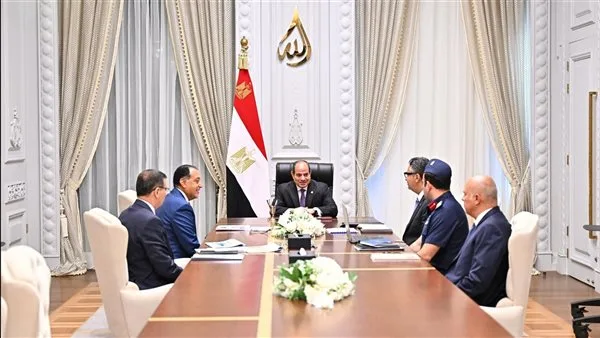 الرئيس السيسي يشرف على توافر المخزون الاستراتيجي من السلع ويحث على التنسيق الشامل لضمان الأمن الغذائي الرئيس السيسي يشرف على توافر المخزون الاستراتيجي من السلع ويحث على التنسيق الشامل لضمان الأمن الغذائي