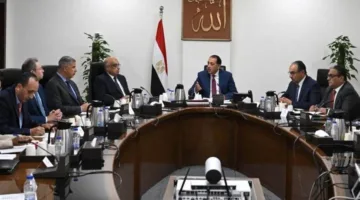 رئيس الوزراء يراقب سبل استخدام مبنى قصر القطن في محافظة الإسكندرية بشكل فعال.