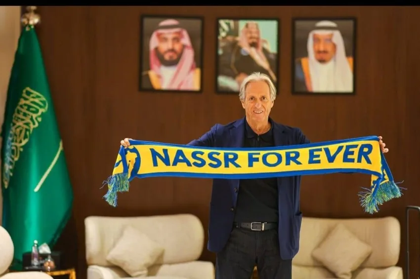 المدرب البرتغالي جيسوس يصل إلى الرياض لتولي قيادة النصر