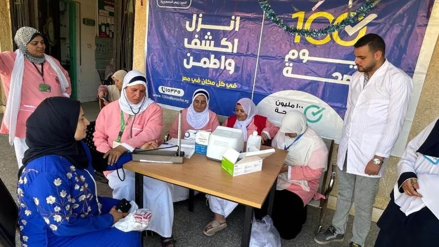 وزارة الصحة تبدأ فعاليات حملة «100 يوم للصحة» للعام الثالث في جميع المحافظات وزارة الصحة تبدأ فعاليات حملة «100 يوم للصحة» للعام الثالث في جميع المحافظات