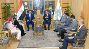 رئيس جامعة المنصورة يرحب بوفد المجلس العربي للتدريب والإبداع الطلابي لدعم التعاون المشترك